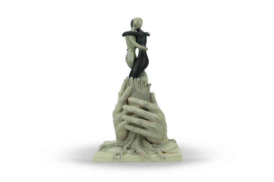 Scultura a tutto tondo in ceramica italiana "La Forza", realizzata a mano da Lorenzo Liberati, Ceramiche Liberati
