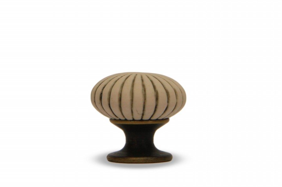 Pomello in ceramica modello Astra anticato con base in bronzo
