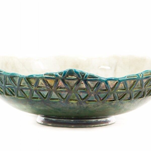Centrotavola in ceramica raku, triangoli incisi