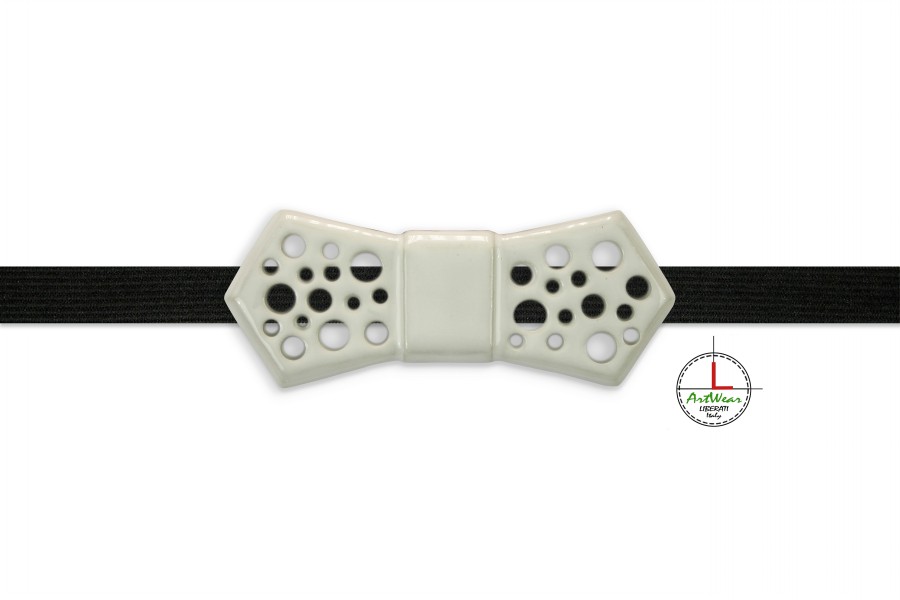 47ETRB_Papillon-in-ceramica-artigianale-modello-Evo-decoro-Traforato-colore-Bianco_Ceramiche-Liberati-ArtWear.jpg 47ETRB Papillon in ceramica artigianale modello Evo decoro Traforato colore Bianco Ceramiche Liberati ArtWear