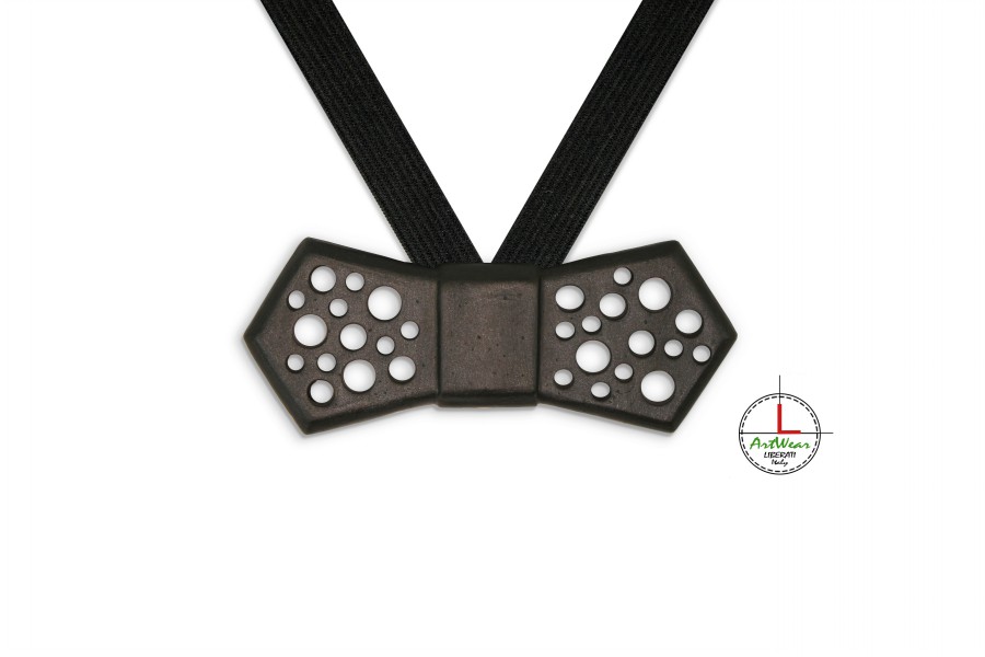 48ETRN_Papillon-in-ceramica-artigianale-modello-Evo-Traforato-colore-Nero_Ceramiche-Liberati-ArtWear.jpg 48ETRN Papillon in ceramica artigianale modello Evo Traforato colore Nero Ceramiche Liberati ArtWear