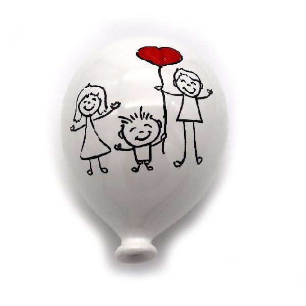 Palloncino in ceramica dipinto a mano con famiglia e cuoricino