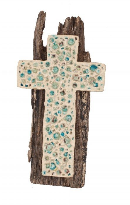 08MIT_Croce-in-ceramica-refrattaria-bianca-e-legno_Ceramiche-Liberati.jpg 08MIT Croce in ceramica refrattaria bianca e legno Ceramiche Liberati