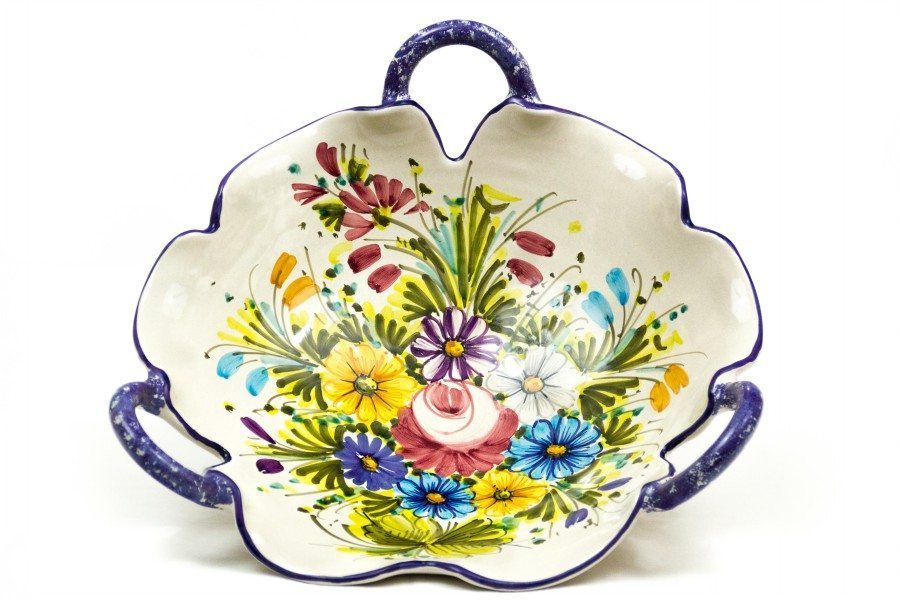 100MIT_Centrotavola-smerlato-con-tre-manici-laterale_Ceramiche-Liberati.jpg 100MIT Centrotavola smerlato con tre manici laterale Ceramiche Liberati